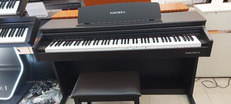 KURZWEIL M100 – fotó