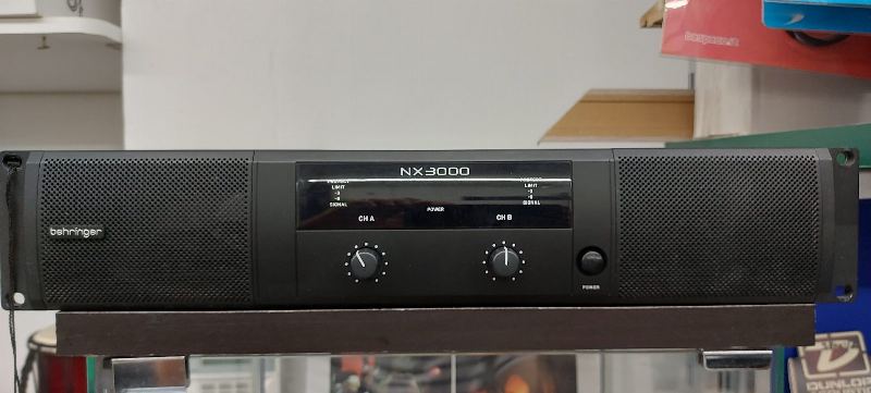 Behringer NX3000 – fotó