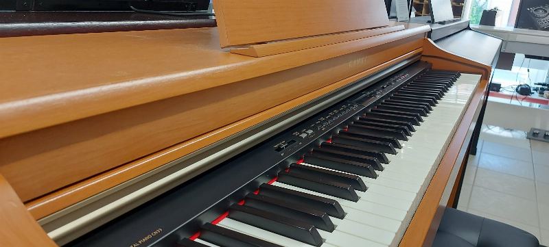 KAWAI CN33 – fotó