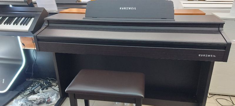 KURZWEIL M100 – fotó