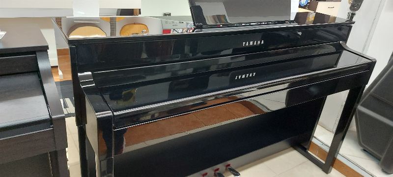 Yamaha CLP-535 – fotó