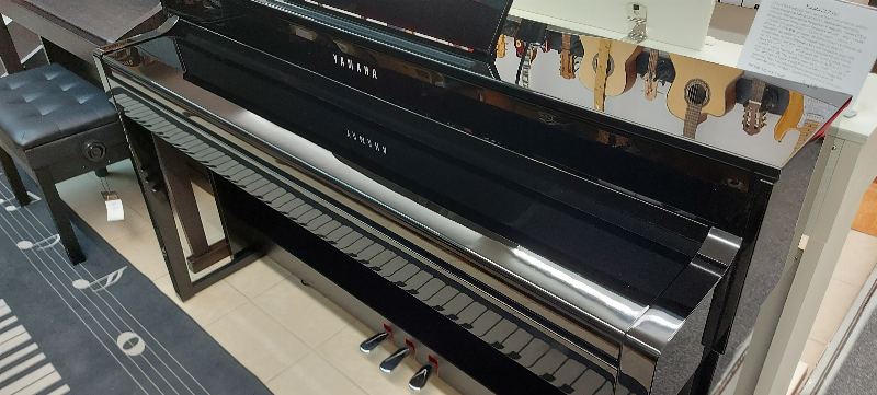Yamaha CLP-535 – fotó
