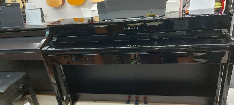 Yamaha CLP-535 – fotó