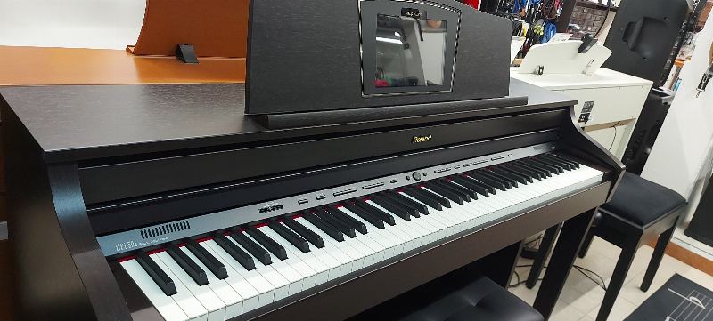 Roland HPi-50e – fotó