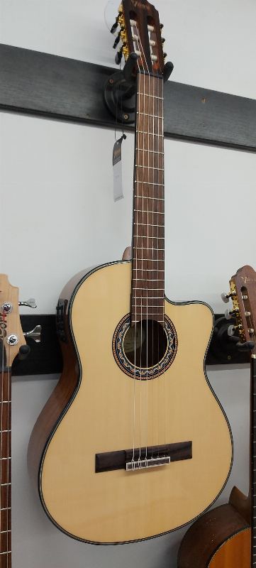 Valencia VC564CE – fotó