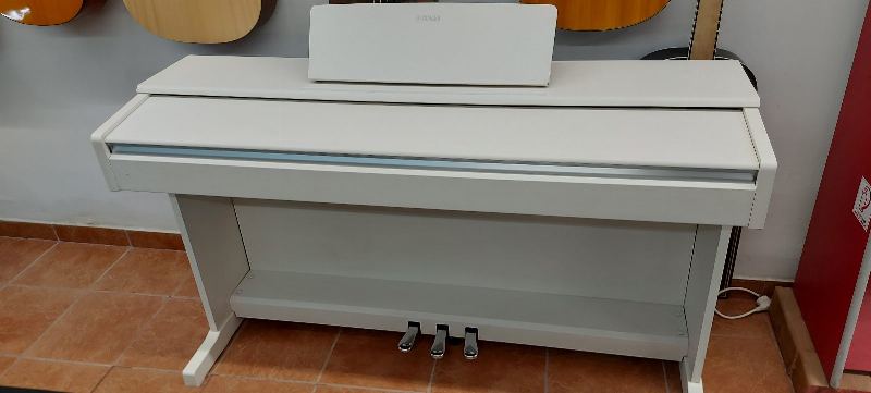 Yamaha ARIUS YDP-143 – fotó
